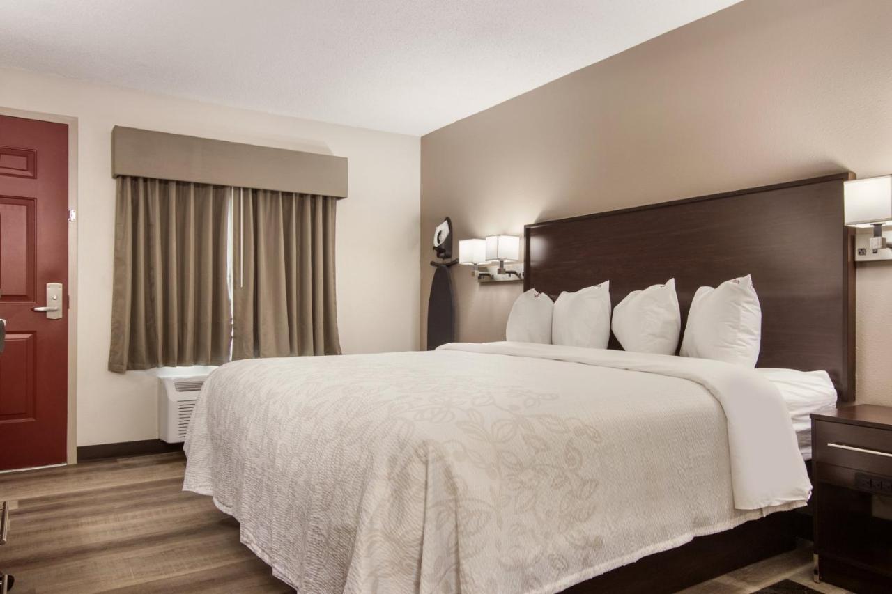 Red Roof Inn PLUS&Suites Erie Exterior foto